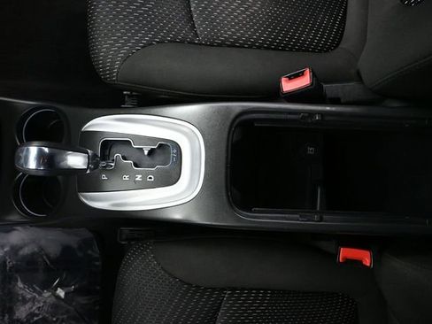 Used 2019 Dodge Journey SE image 29