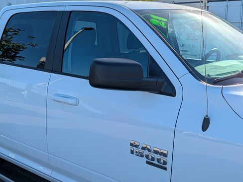 Used 2021 RAM 1500 Classic SLT RWD image 10