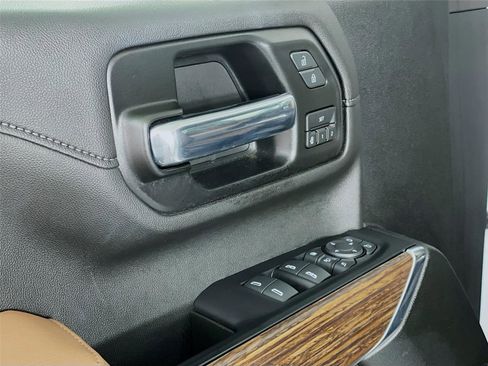 Used 2020 Chevrolet Silverado 2500 High Country w/ Safety Package II image 21