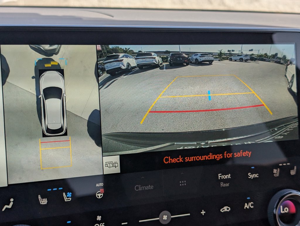 Used 2025 Lexus RX 350 Premium w/ Accessory Package (Z1) FWD image 8