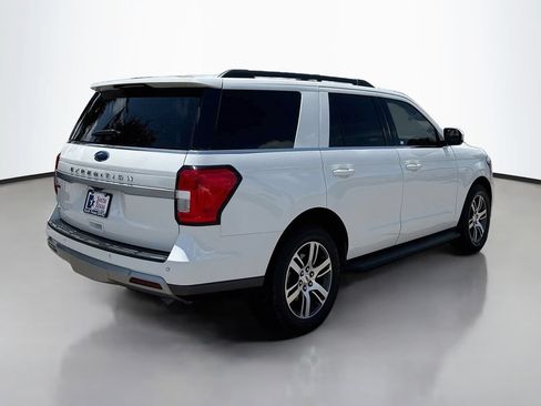 Used 2024 Ford Expedition XLT RWD image 7