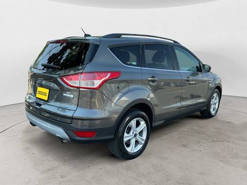Used 2015 Ford Escape SE w/ Equipment Group 201A FWD image 5
