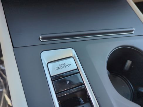 New 2026 Volkswagen Atlas SE image 29