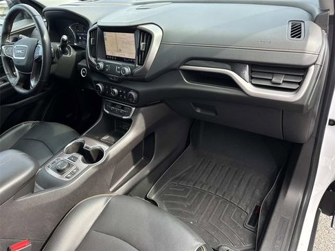 Used 2024 GMC Terrain AT4 w/ Infotainment Package II image 24