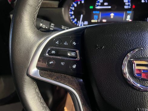 Used 2013 Cadillac XTS Luxury w/ Driver Awareness Package image 25