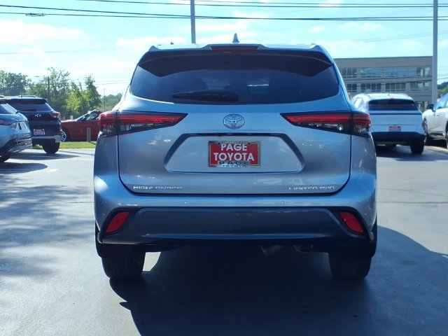 Used 2023 Toyota Highlander Limited AWD/4WD image 5