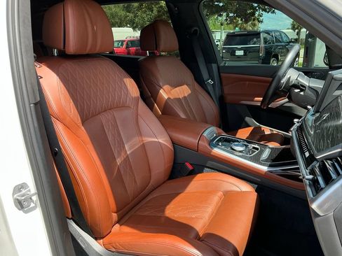 Used 2023 BMW X7 M60i w/ Executive Package AWD/4WD image 21