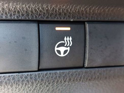 Certified 2023 Toyota RAV4 XLE Premium AWD/4WD image 38