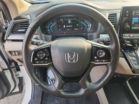 Used 2023 Honda Odyssey Elite image 19