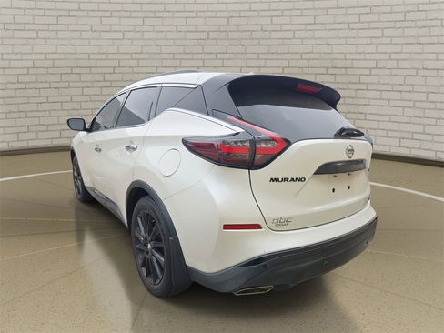 Used 2022 Nissan Murano SV w/ SV Midnight Edition Package image 5