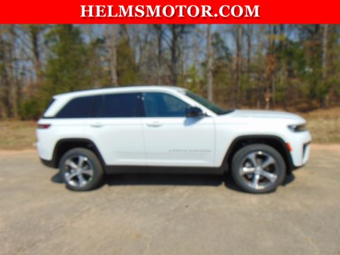 New 2026 Jeep Grand Cherokee Limited AWD/4WD image 14