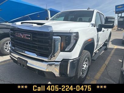 New 2026 GMC Sierra 2500 Pro w/ Convenience Package