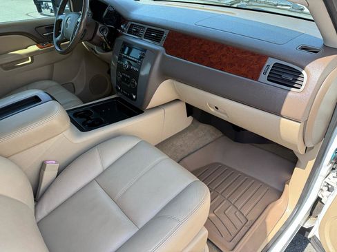 Used 2013 GMC Sierra 2500 SLT w/ SLT Convenience Package image 19