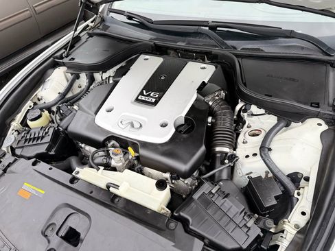 Used 2009 INFINITI G37 Journey w/ Premium Pkg image 39