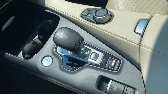 Used 2022 INFINITI QX50 Luxe AWD/4WD image 19