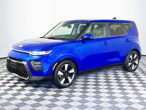 Used 2020 Kia Soul EX image 4