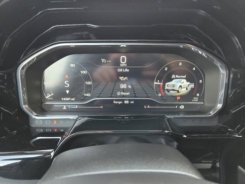 Used 2025 GMC Sierra 1500 Elevation image 28