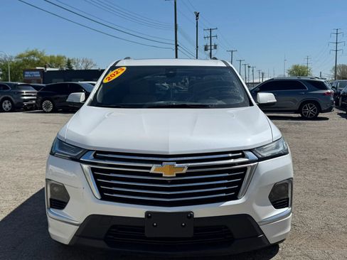 Used 2023 Chevrolet Traverse Premier AWD/4WD image 2