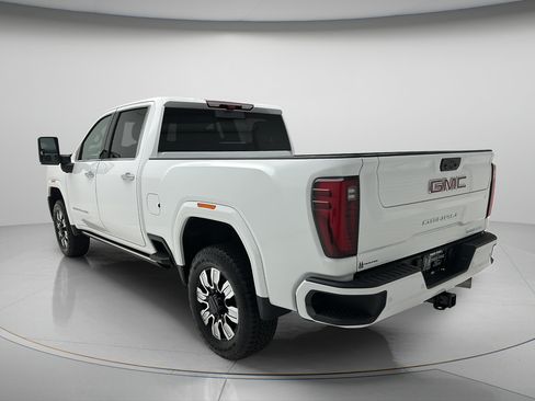 Used 2024 GMC Sierra 2500 Denali w/ Denali Reserve Package AWD/4WD image 7