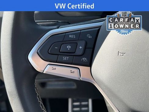 Certified 2023 Volkswagen Tiguan SE R-Line image 18