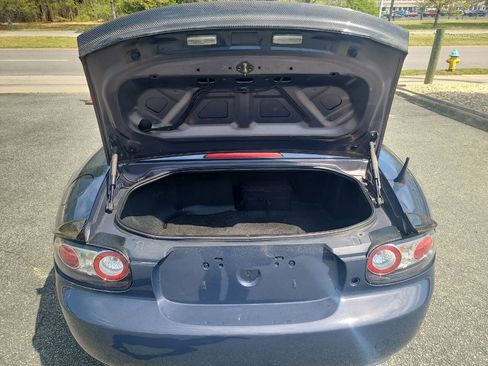 Used 2006 MAZDA MX-5 Miata Touring RWD image 20