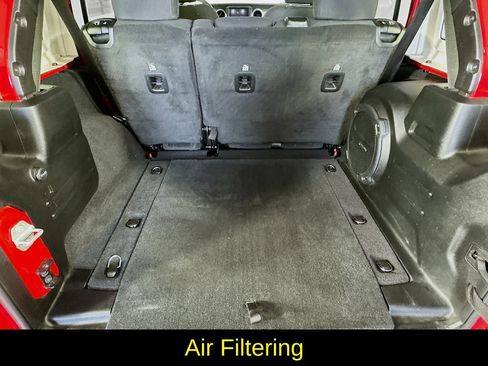 Used 2023 Jeep Wrangler Unlimited Sport AWD/4WD image 33