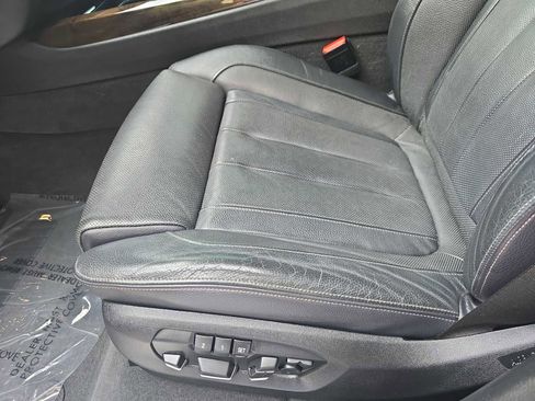 Used 2017 BMW X5 xDrive50i image 18