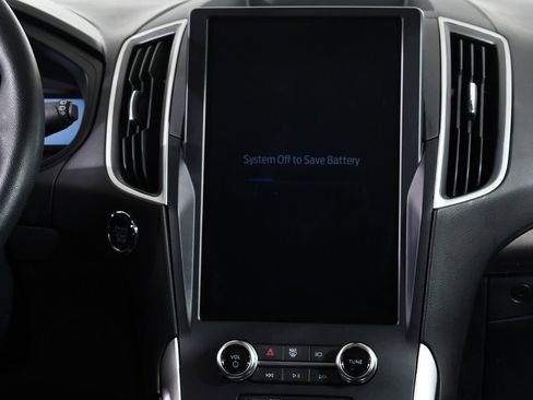 Used 2024 Ford Edge SEL w/ Convenience Package image 9