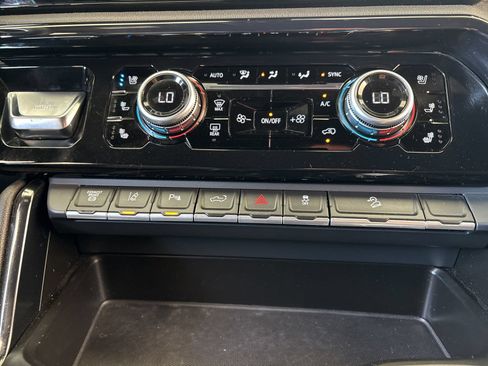 Certified 2024 GMC Sierra 2500 AT4 w/ AT4 Premium Plus Package AWD/4WD image 28