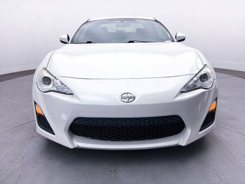 Used 2015 Scion FR-S RWD image 2