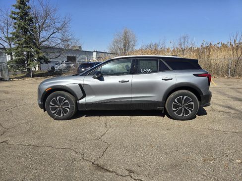 New 2025 Chevrolet Blazer EV LT image 9