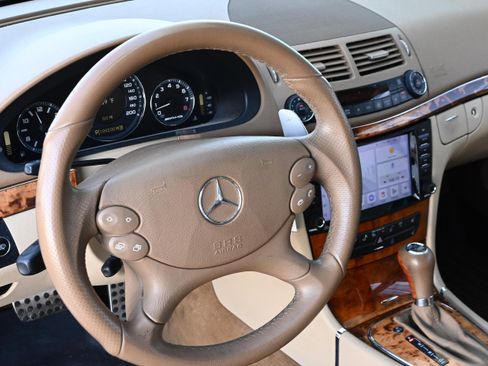 Used 2007 Mercedes-Benz E 63 AMG Sedan image 7