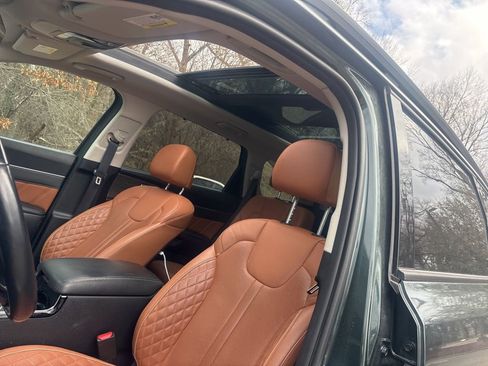 Used 2023 Kia Sorento SX Prestige image 3