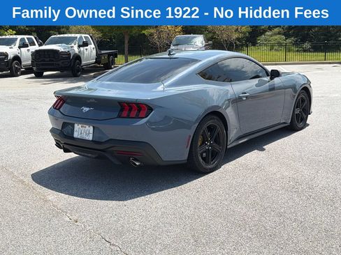 Used 2025 Ford Mustang Coupe RWD image 7