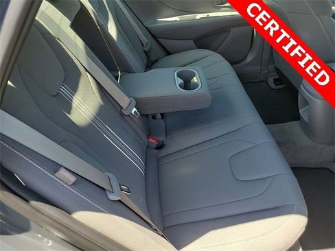 Used 2024 Hyundai Elantra SEL w/ Convenience Package image 18