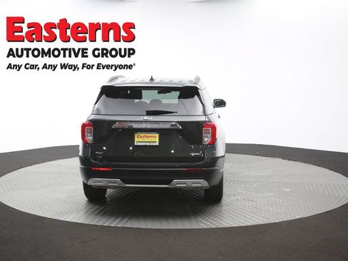 Used 2022 Ford Explorer XLT w/ Equipment Group 202A AWD/4WD image 41