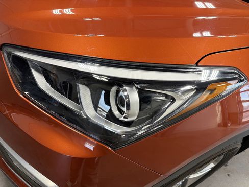 Used 2017 Hyundai Santa Fe Sport image 10