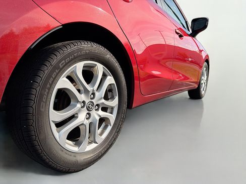 Used 2016 Scion iA FWD image 14