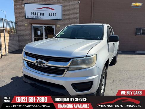 Used 2018 Chevrolet Colorado W/T w/ WT Convenience Package RWD image 5