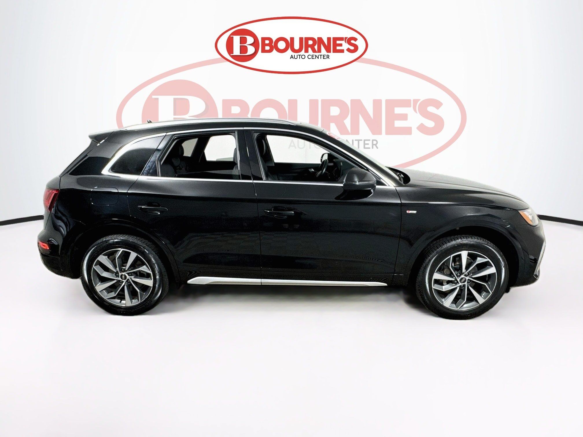 Used 2024 Audi Q5 2.0T Premium w/ Convenience Package AWD/4WD image 11