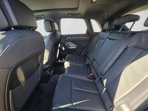 New 2025 Audi Q3 2.0T Premium image 18