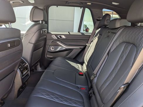 Used 2024 BMW X5 M60i AWD/4WD image 15