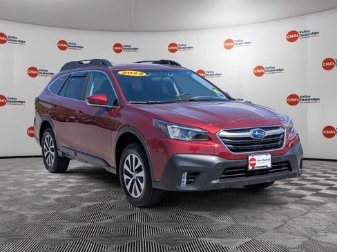 Used 2022 Subaru Outback Premium AWD/4WD image 3