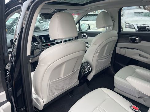 Certified 2025 Kia Sorento X-Line EX image 10
