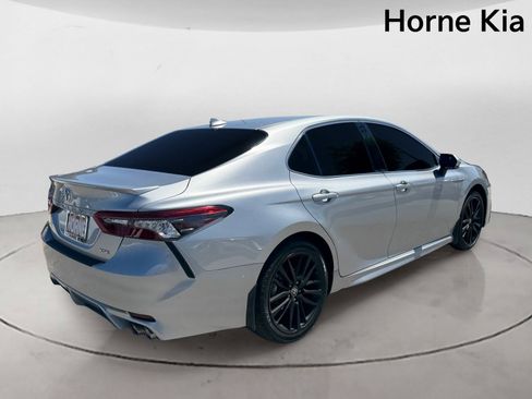 Used 2024 Toyota Camry XSE FWD image 3