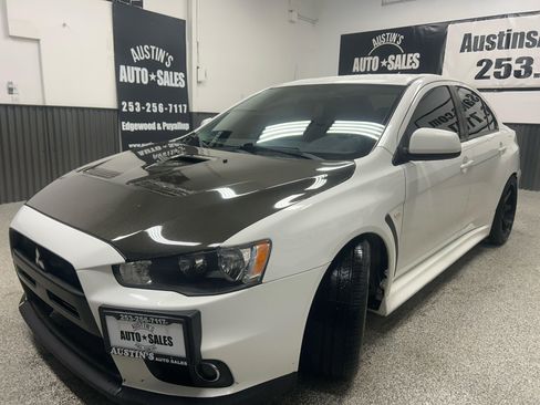 Used 2013 Mitsubishi Lancer Evolution GSR image 3