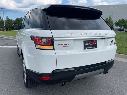 Used 2016 Land Rover Range Rover Sport SE AWD/4WD image 28