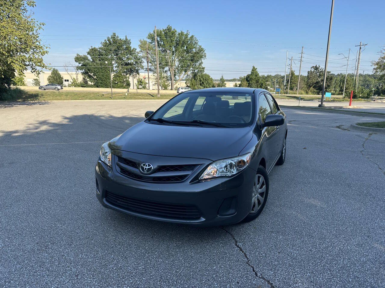 Used 2011 Toyota Corolla LE FWD image 1