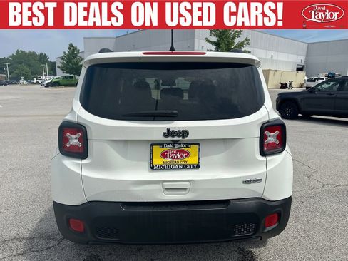 Used 2018 Jeep Renegade Latitude w/ Safety & Security Group FWD image 4
