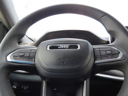 Certified 2023 Jeep Compass Latitude AWD/4WD image 16